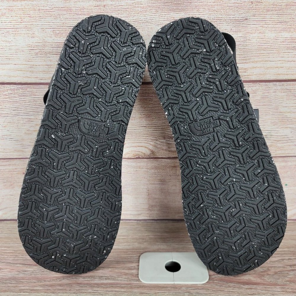 NEW The North Face Skeena Sport Sandal Men's Size 13 Triple Black Hiking Outdoor - Picture 6 of 7